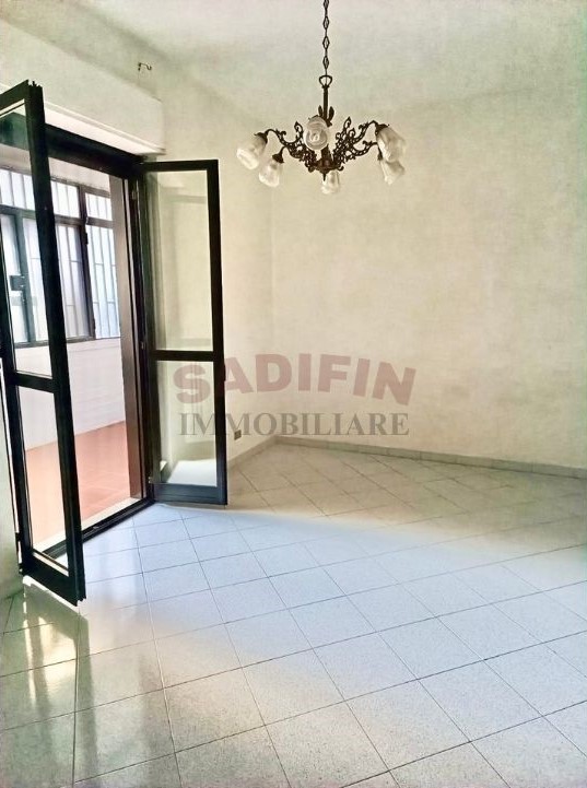 Ufficio di  3 vani /65 mq  a Modugno