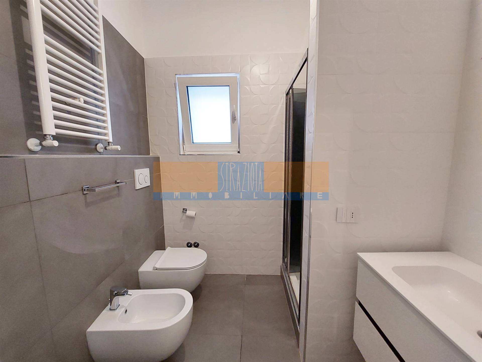 di  3 vani /160 mq  a Modugno