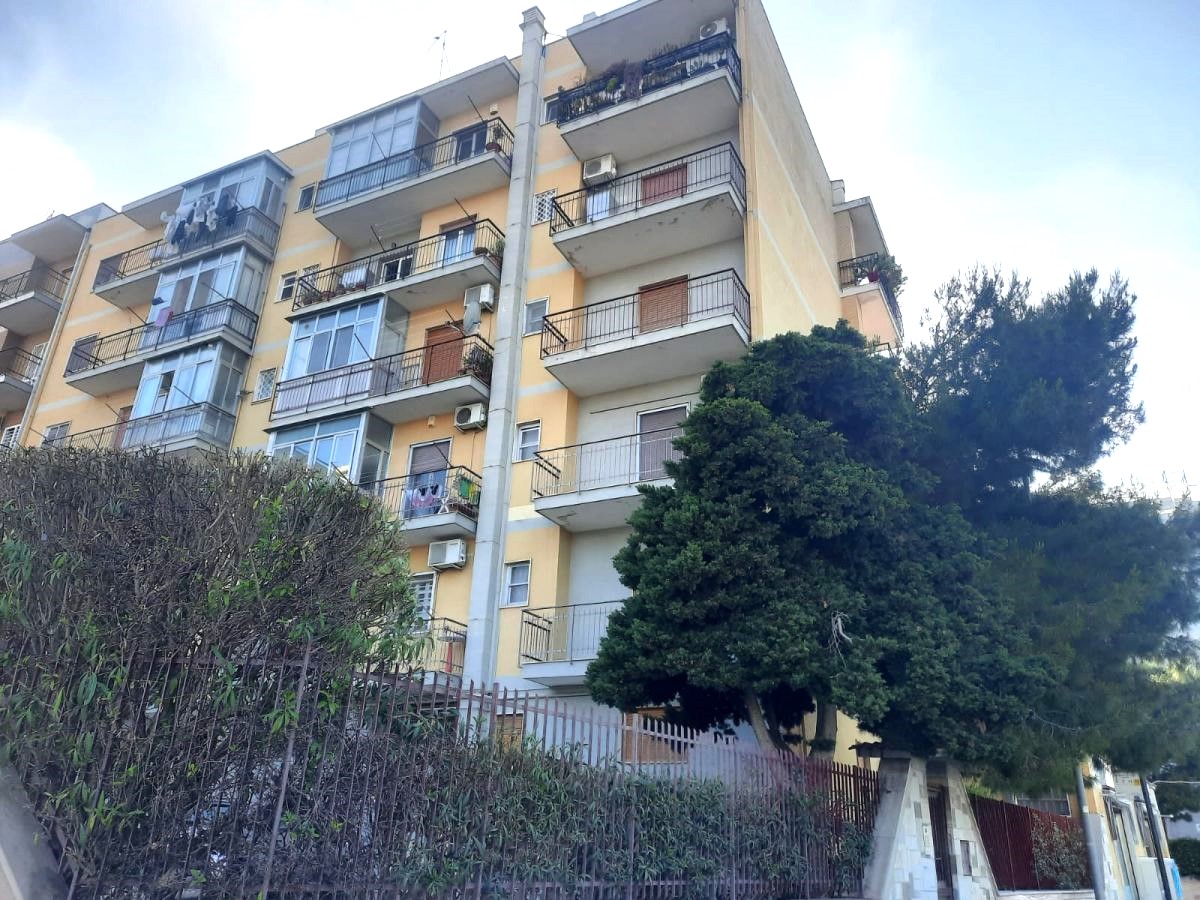 Bari - Via Peucetia Rif. 01/25