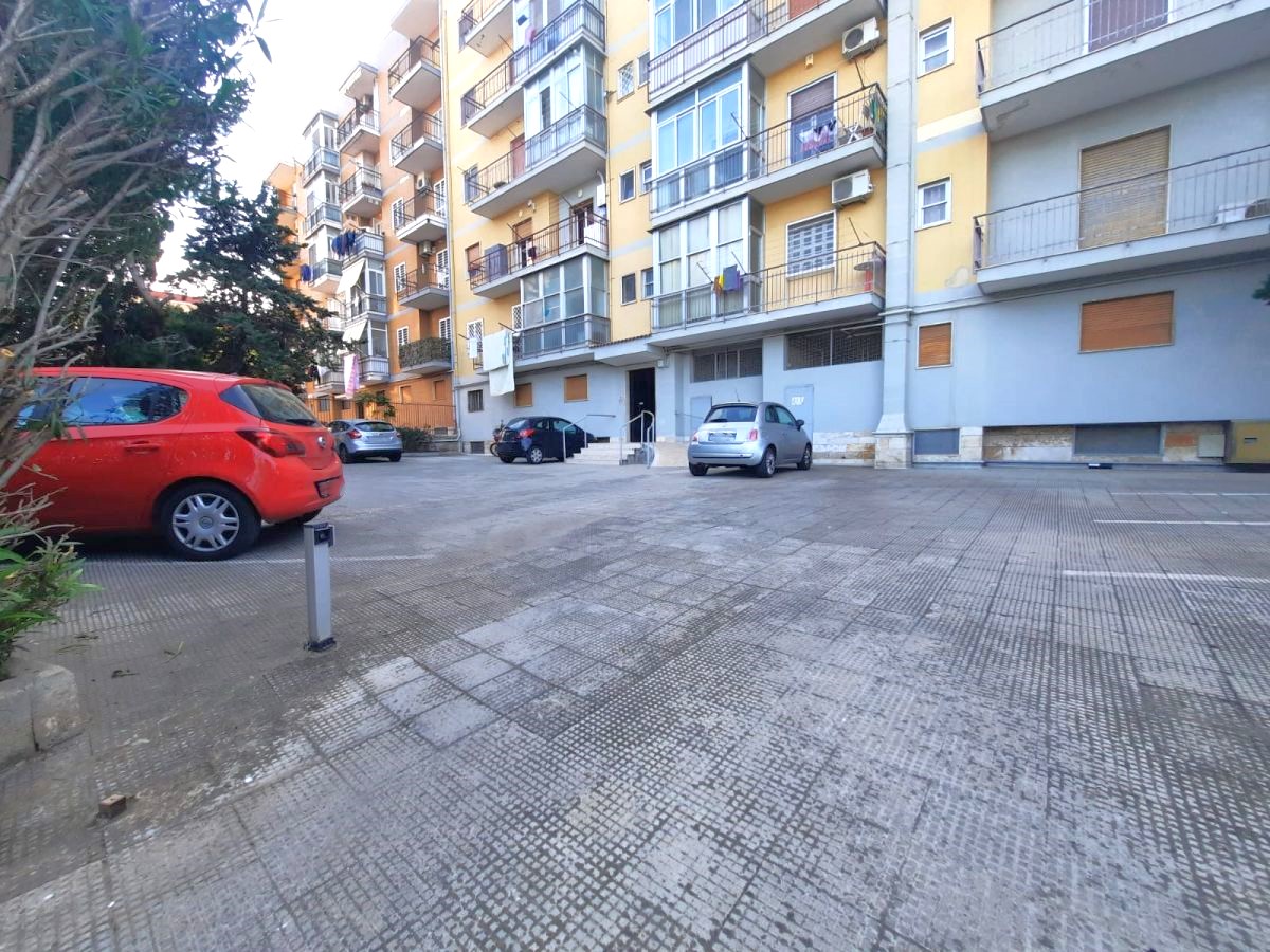 Bari - Via Peucetia Rif. 01/25