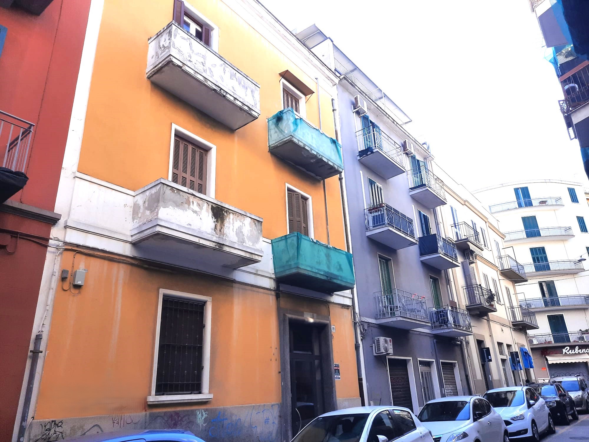 Rif. 4/25 Via Castromediano, Bari- San Pasquale