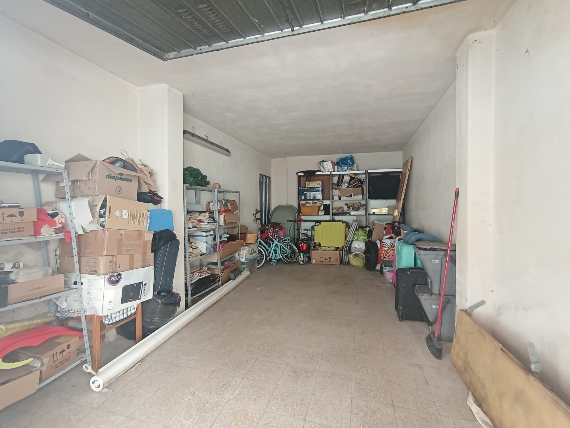 TRILOCALE CON BOX AUTO