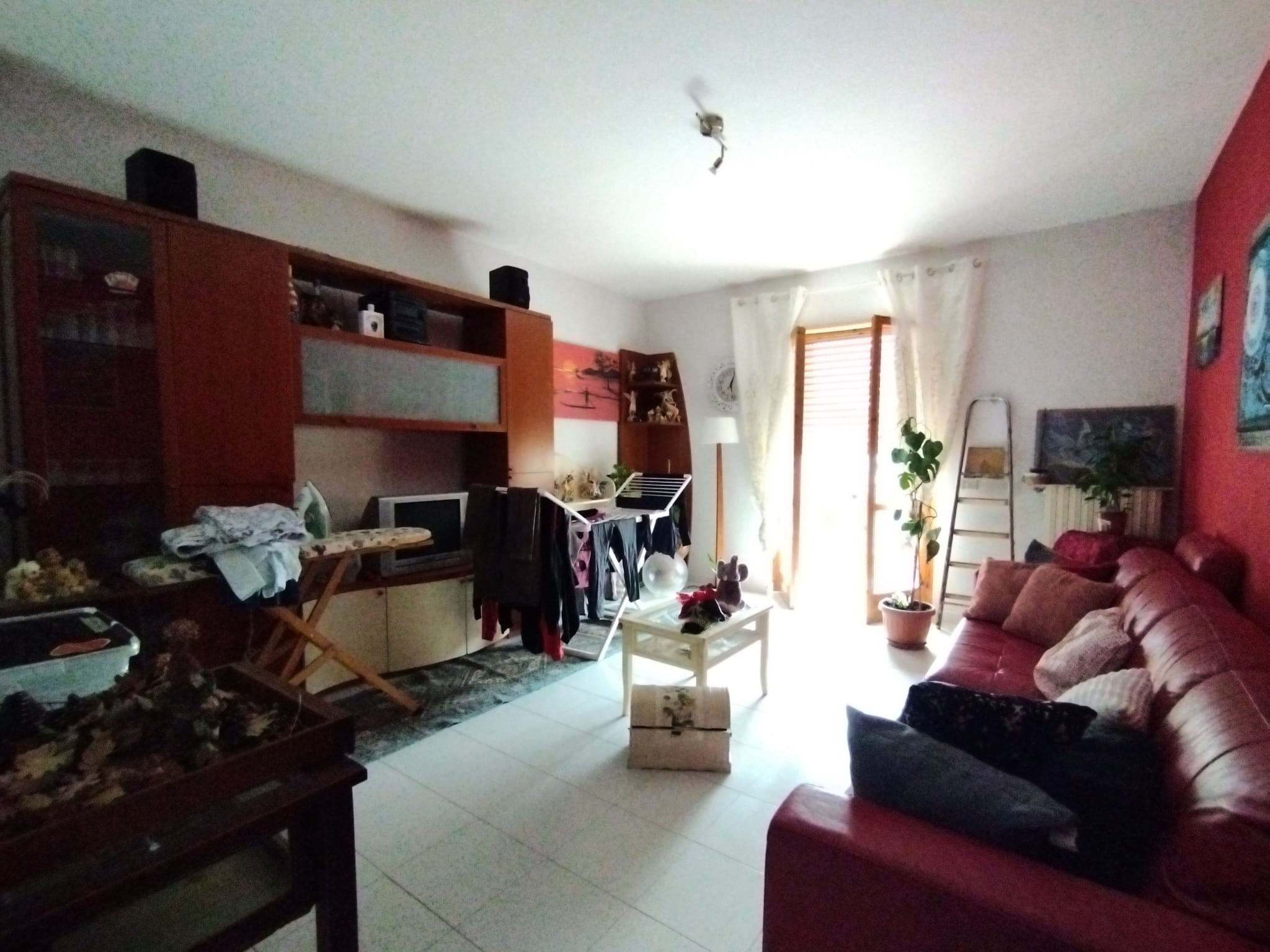 TRILOCALE CON BOX AUTO