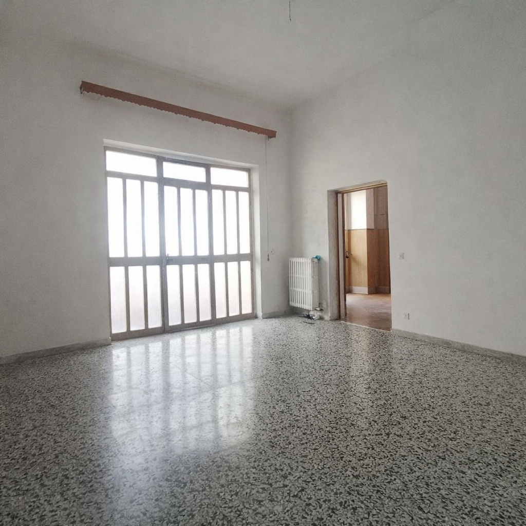 CASA INDIPENDENTE AMPIA E LUMINOSA