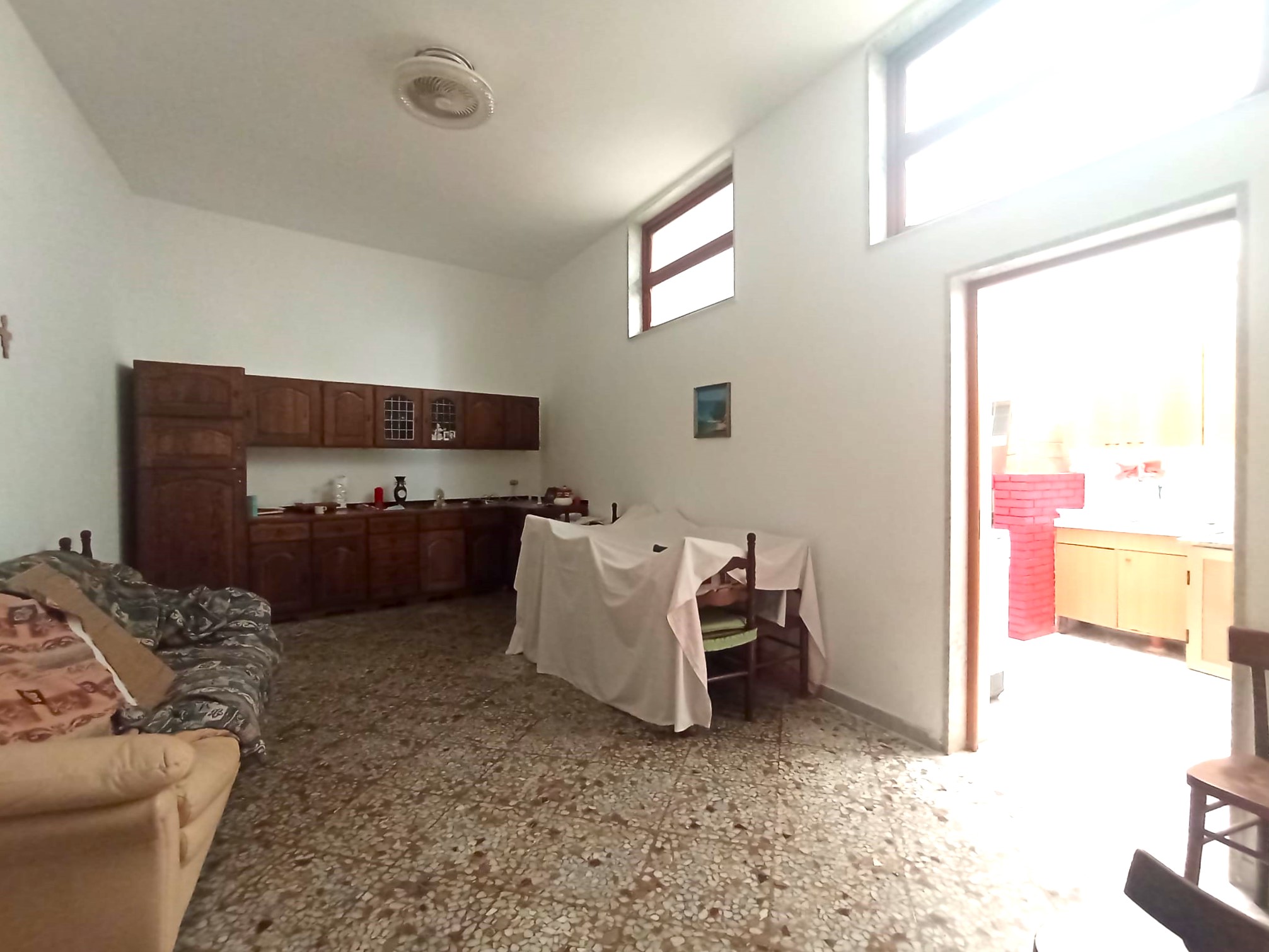 CASA INDIPENDENTE AMPIA E LUMINOSA