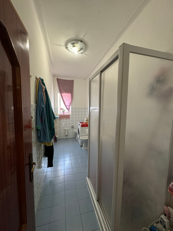 VENDESI Ampio 4 Vani in Via Ferraris (Zona S. Gerardo) - CORATO
