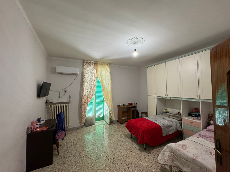 VENDESI Ampio 4 Vani in Via Ferraris (Zona S. Gerardo) - CORATO
