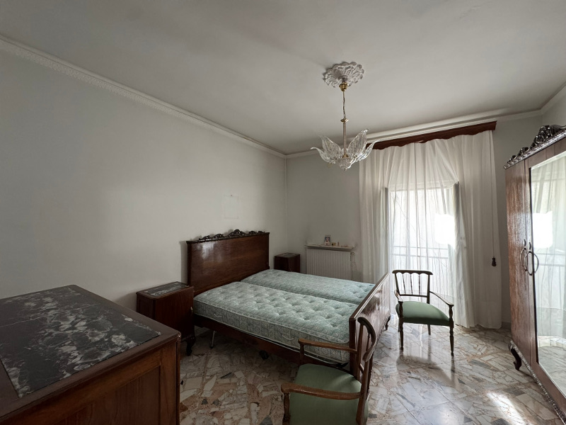 Centralissimo Quadrilocale in Vendita a Corato Proponiamo in vendita a Corato, precisamente in via Rosolino Pilo 3