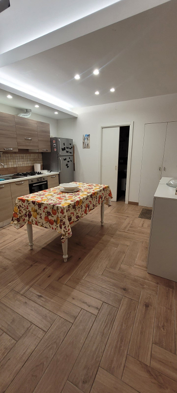 **Proponiamo in Vendita a Corato in zona piazza Caduti di via Fani, abitazione in piano terra **