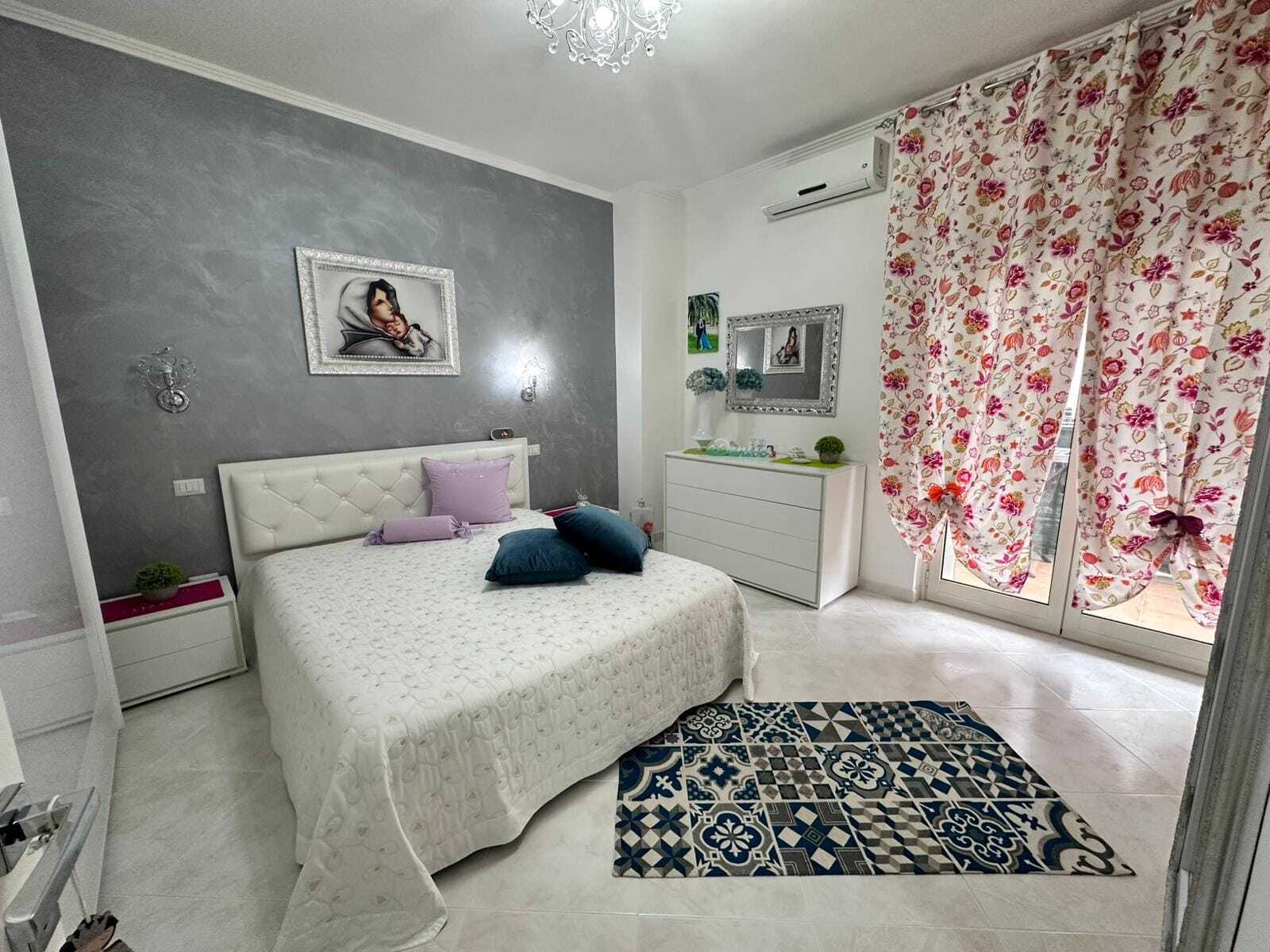 TRANI - ZONA SUD - APPARTAMENTO VISTA MARE
