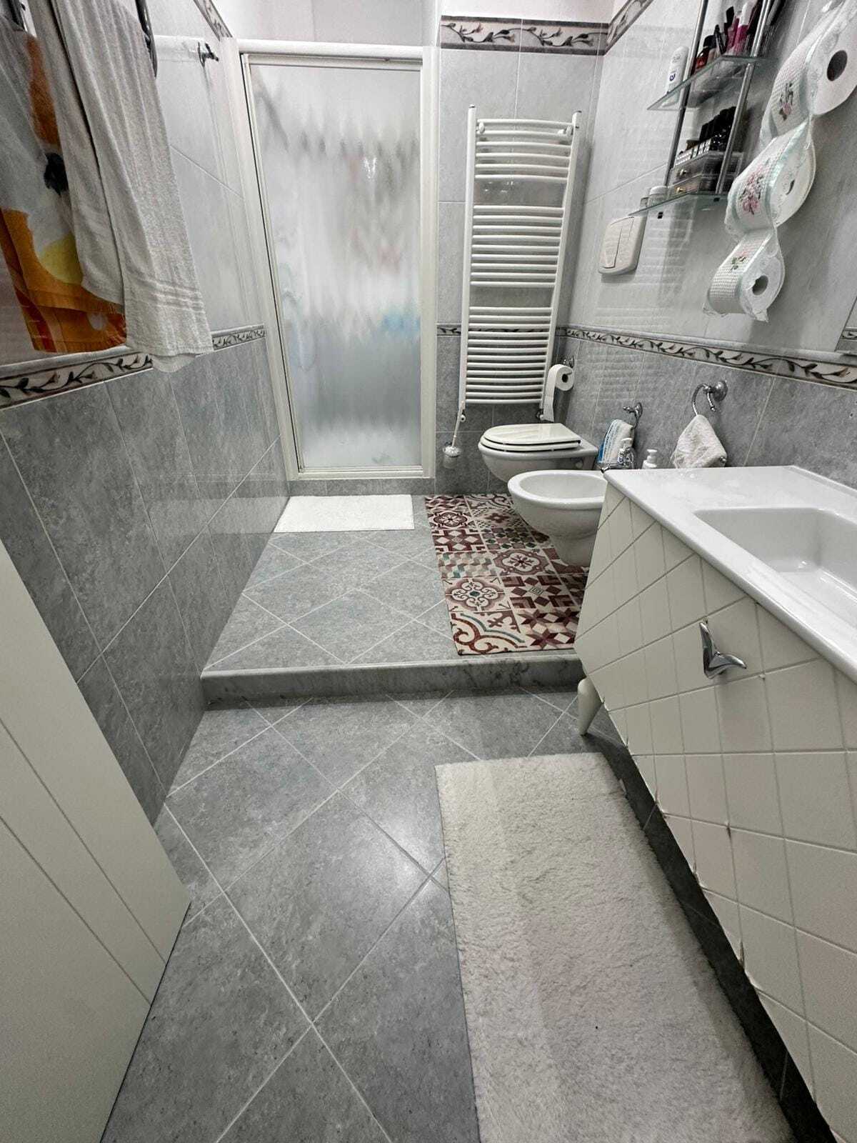TRANI - ZONA SUD - APPARTAMENTO VISTA MARE