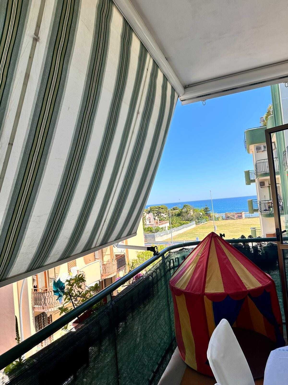 TRANI - ZONA SUD - APPARTAMENTO VISTA MARE