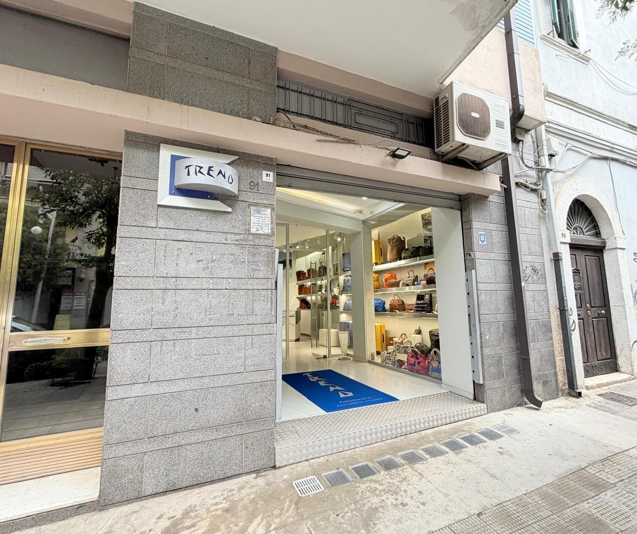 Storica attività di vendita pelletteria e accessori