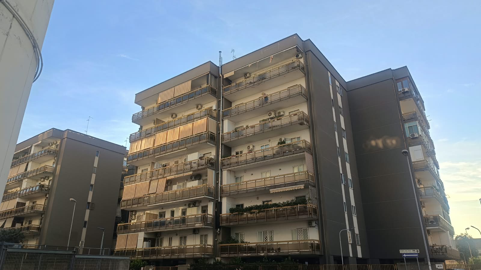 ADIACENZE VIA NAPOLI - QUADRIVANI CON POSTO AUTO