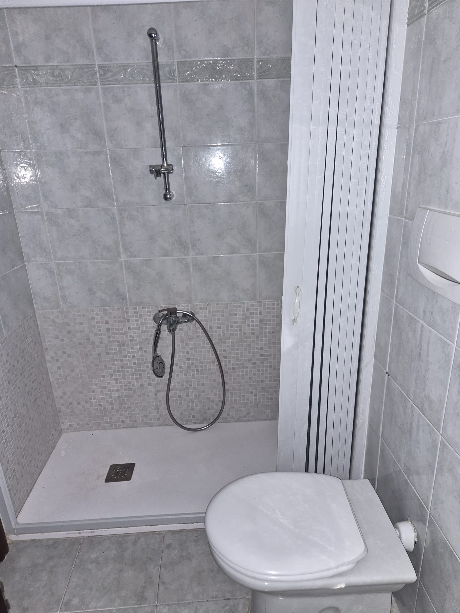 2 VANI ADIACENZE VIA CRISPI