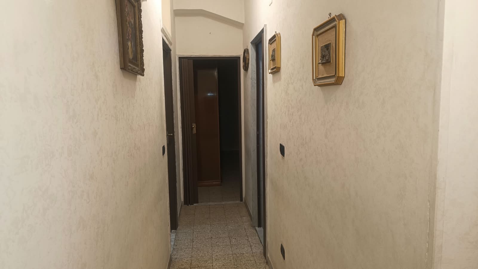 2 VANI VIA INDIPENDENZA
