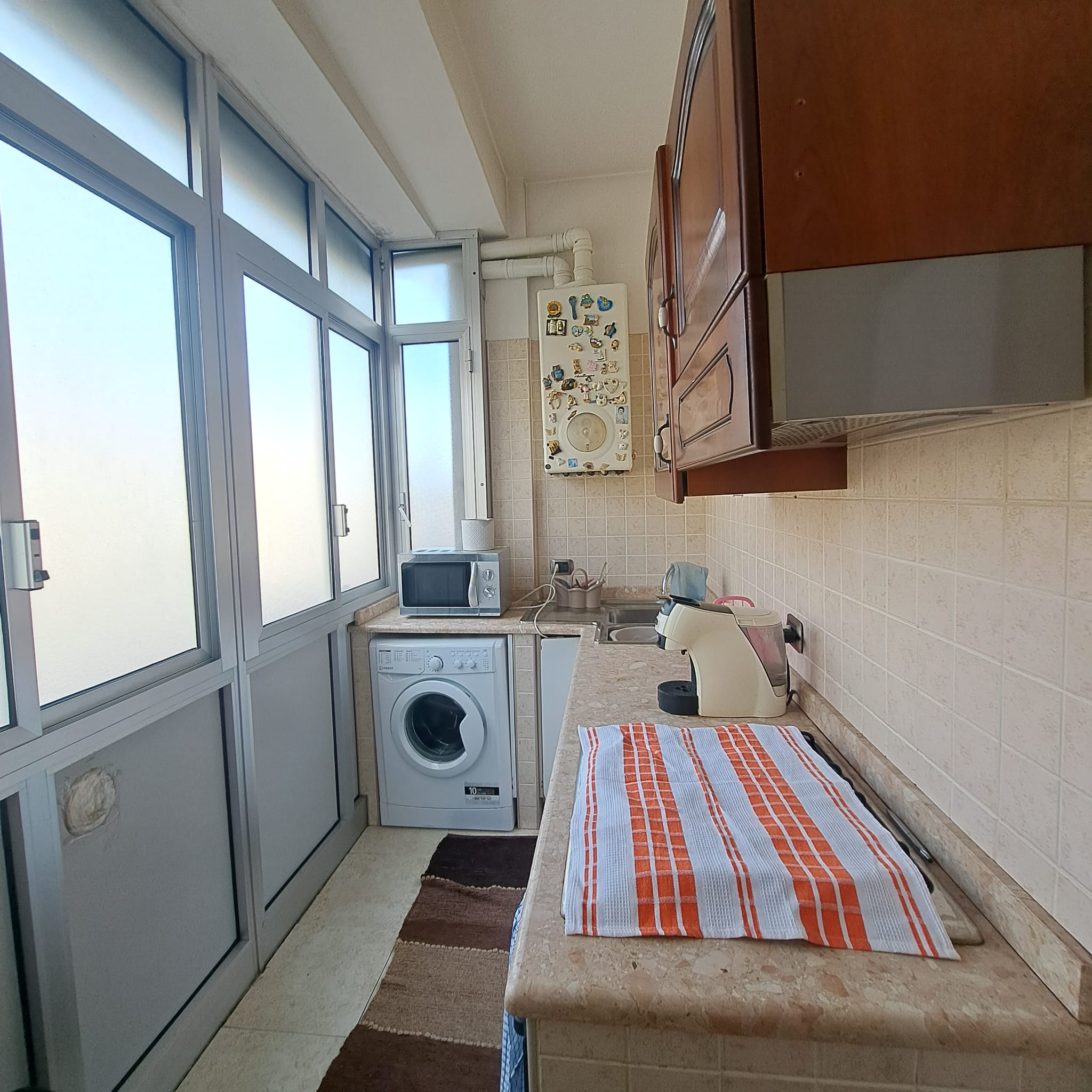 Bari. Q.re San Paolo. Via Veneto.