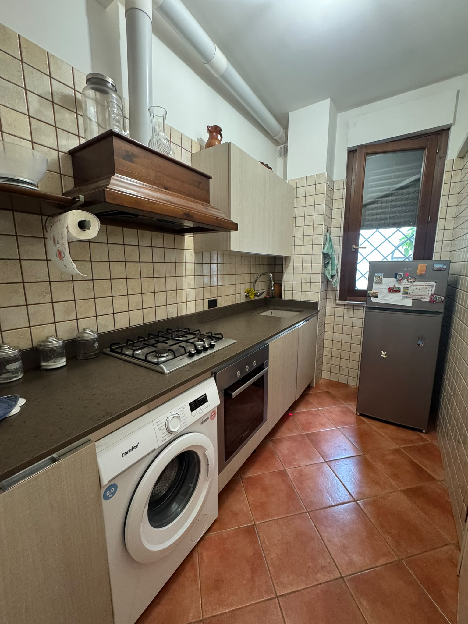 PALESE - TAVERNETTA IN LOCAZIONE