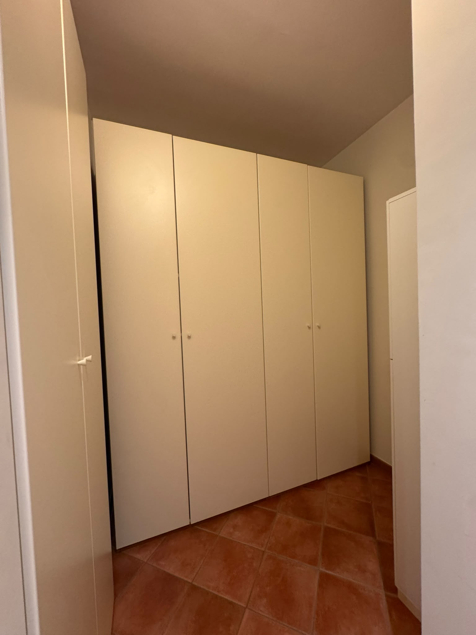 PALESE - TAVERNETTA IN LOCAZIONE