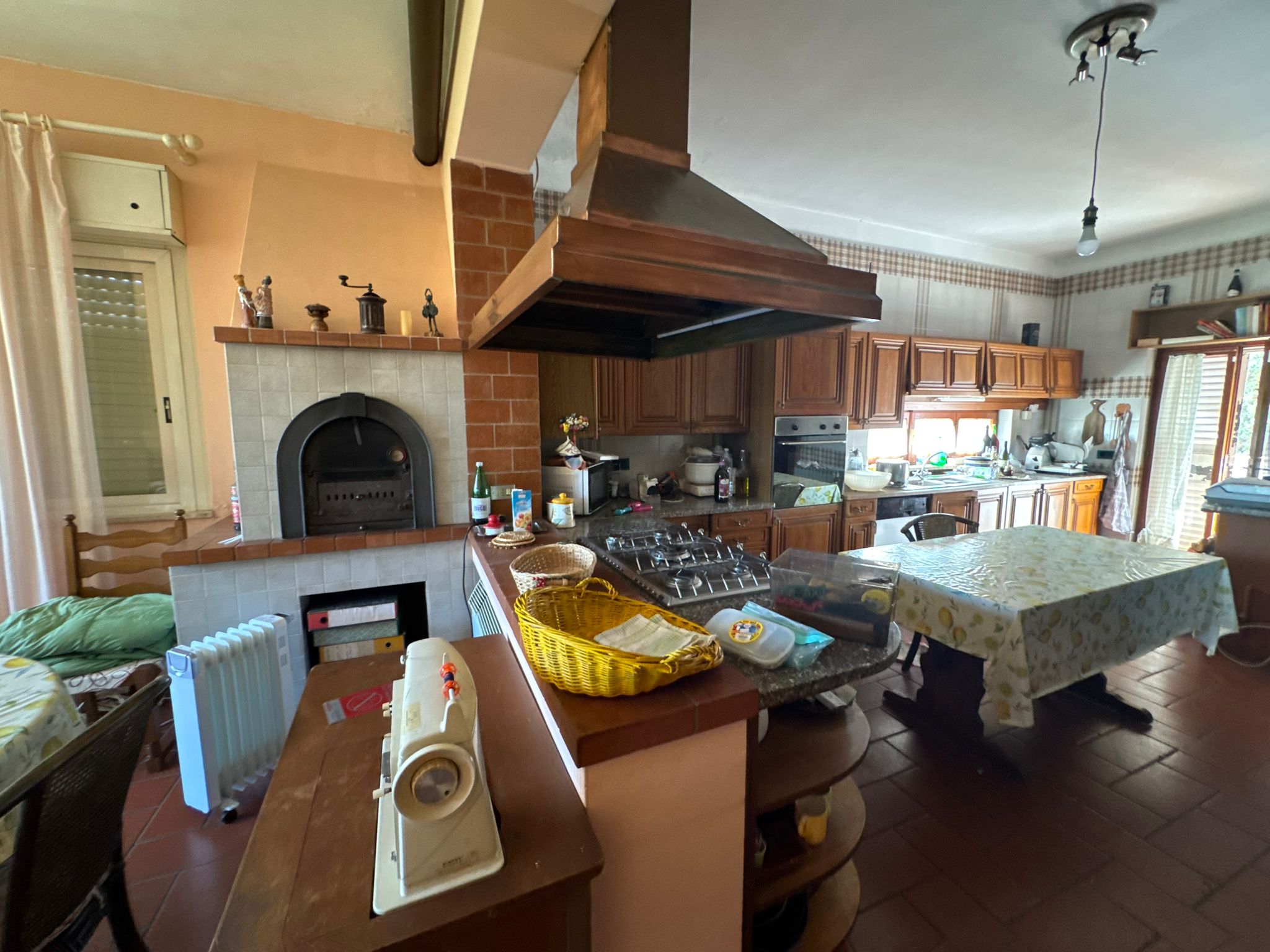 PALESE - VILLA SINGOLA SU TRE LIVELLI