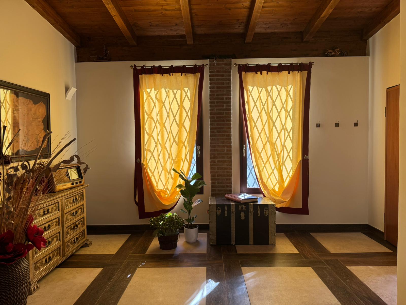 PALESE - VILLA SINGOLA SU TRE LIVELLI