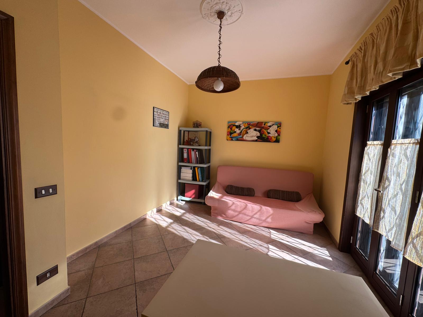 PALESE - VILLA SINGOLA SU TRE LIVELLI