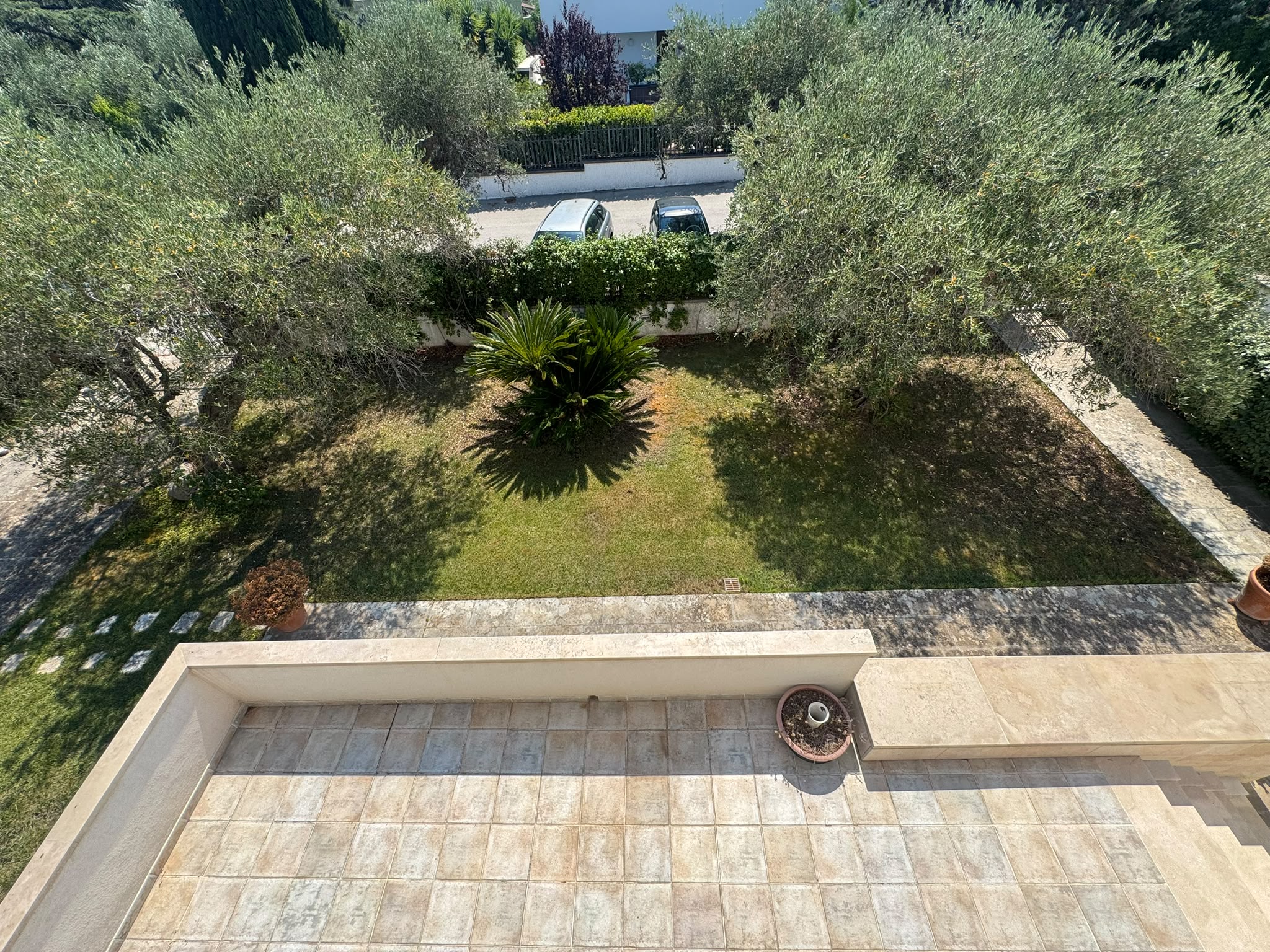 SANTO SPIRITO - VILLA SINGOLA SU 3 LIVELLI