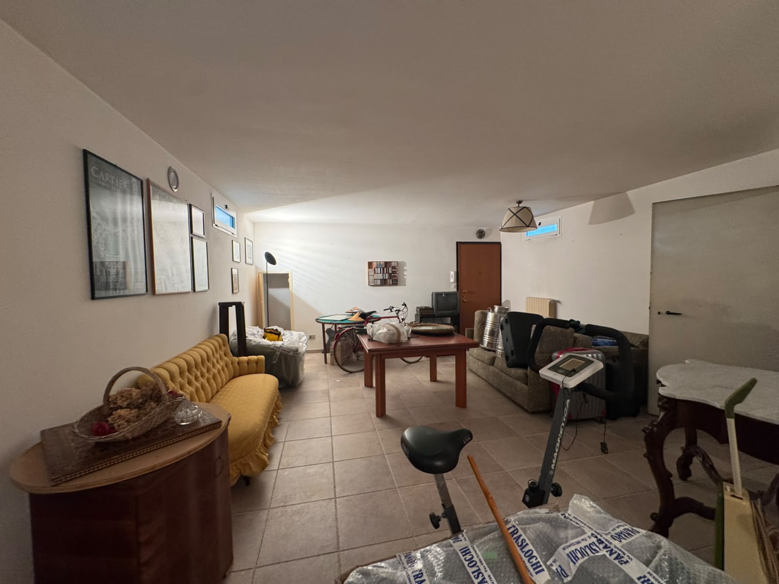 SANTO SPIRITO - VILLA SINGOLA SU 3 LIVELLI