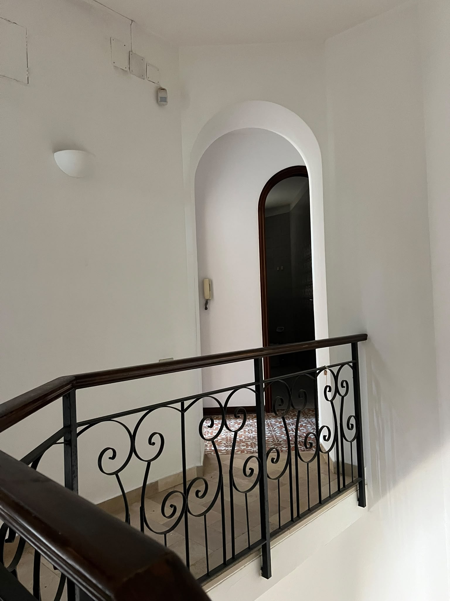 SANTO SPIRITO  - VILLA SINGOLA SU TRE LIVELLI