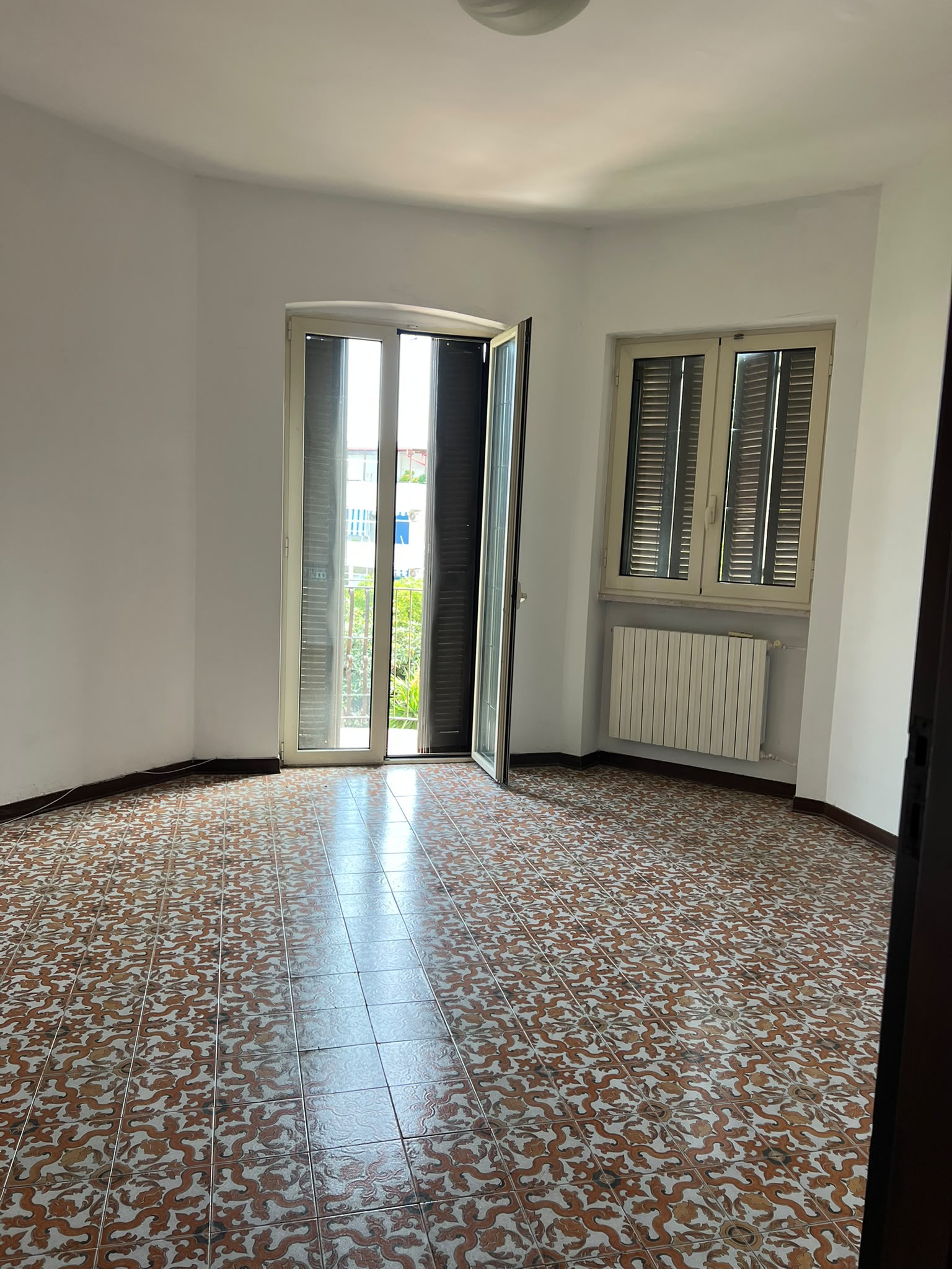 SANTO SPIRITO  - VILLA SINGOLA SU TRE LIVELLI
