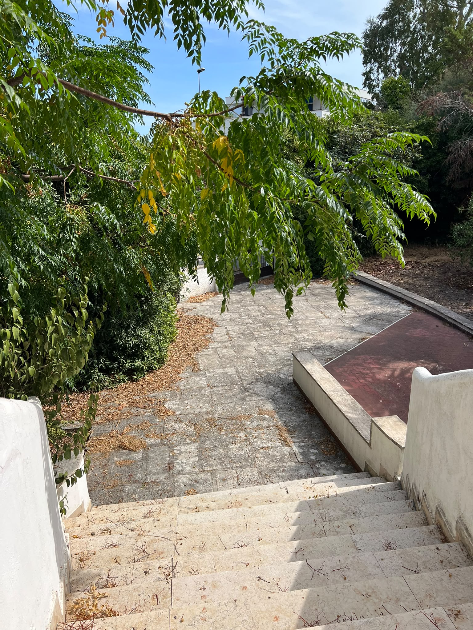 SANTO SPIRITO  - VILLA SINGOLA SU TRE LIVELLI