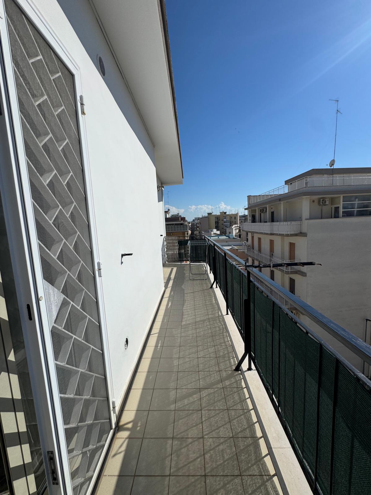 BITONTO - APPARTAMENTO 4 VANI + ACC.
