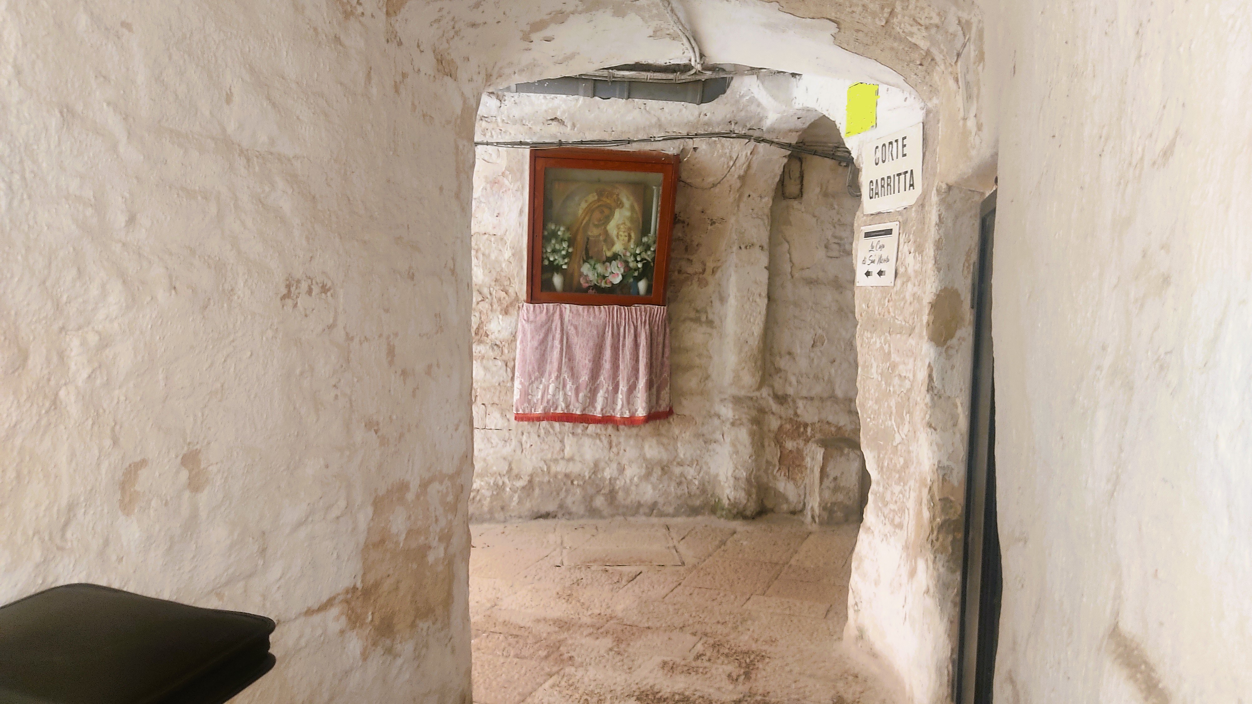Locale in vendita Corte Garitta