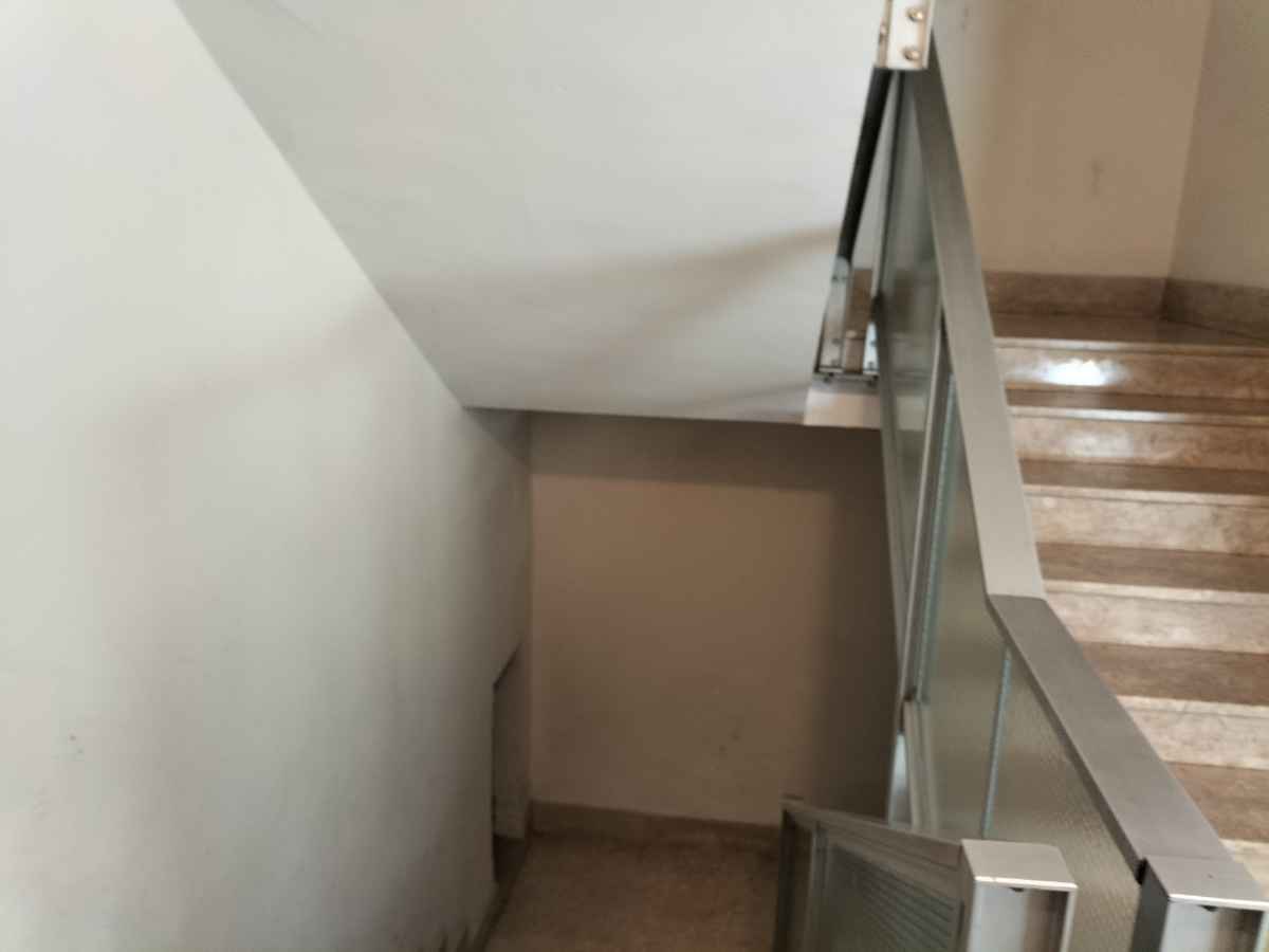 Bari (Parco Serri) Via Castelluccio. NUDA PROPRIETA'. 4 Vani e accessori. Posto auto