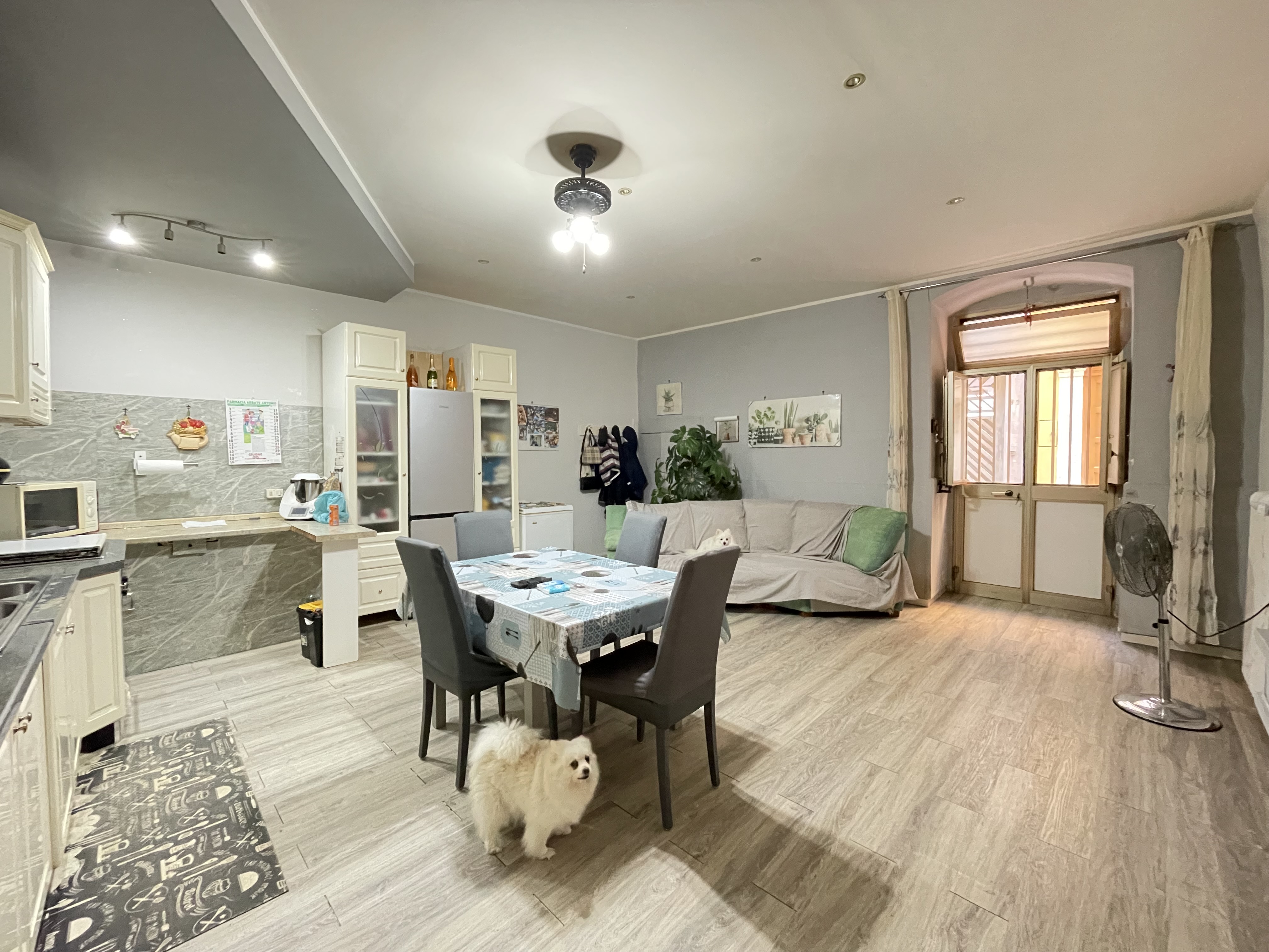 CASA INDIPENDENTE CON TERRAZZO E BOX AUTO