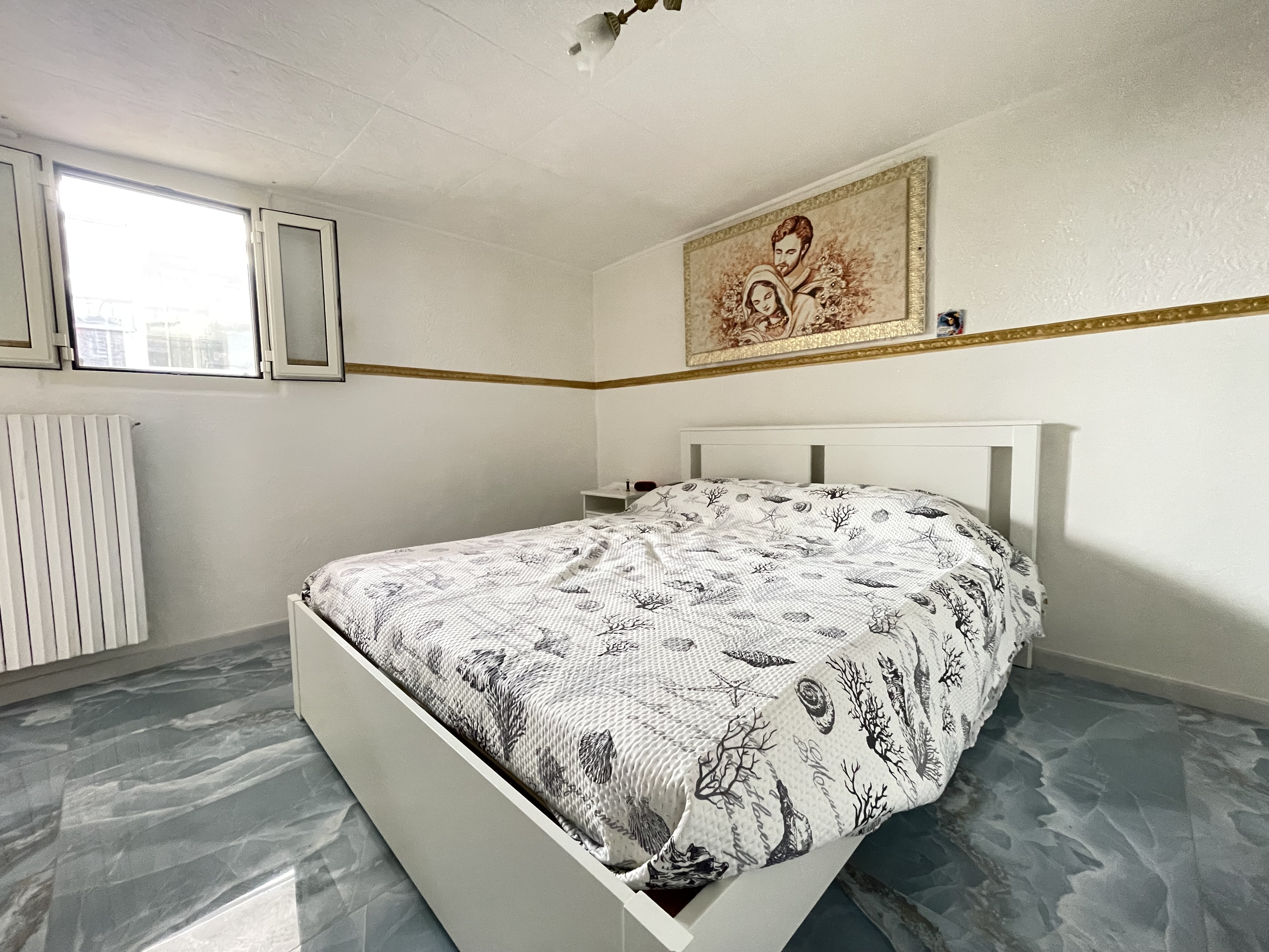 CASA INDIPENDENTE CON TERRAZZO E BOX AUTO