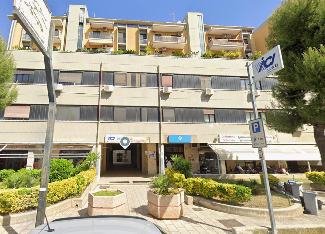 Locale commerciale di mq. 150 c/ca locato