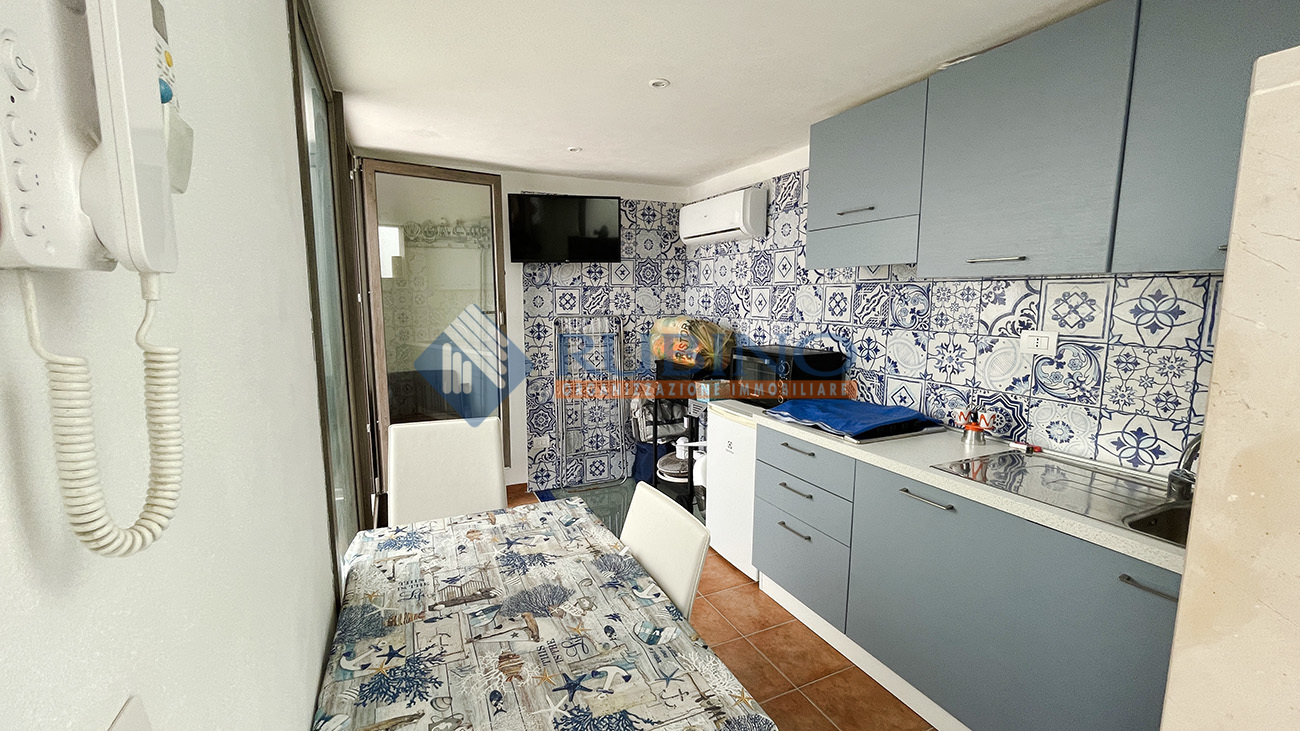 Casa indipendente fronte mare
