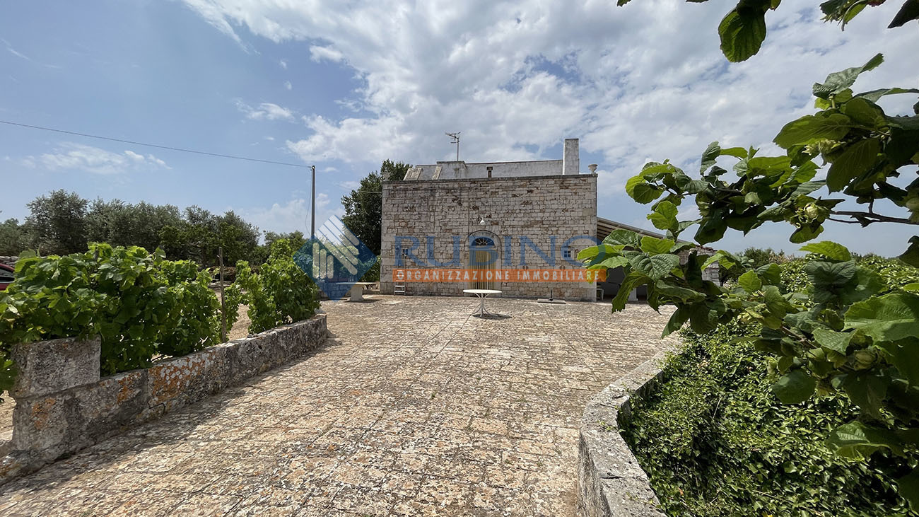 Ampia casa indipendente d'epoca