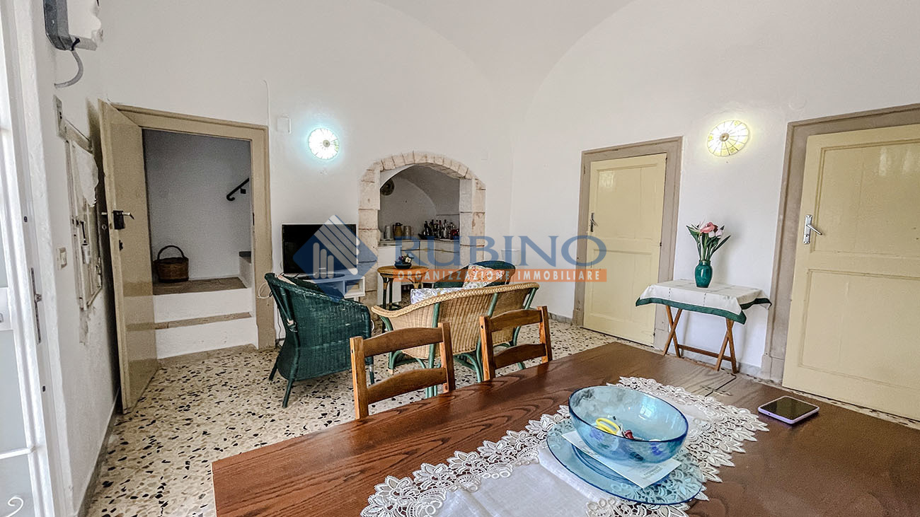 Ampia casa indipendente d'epoca