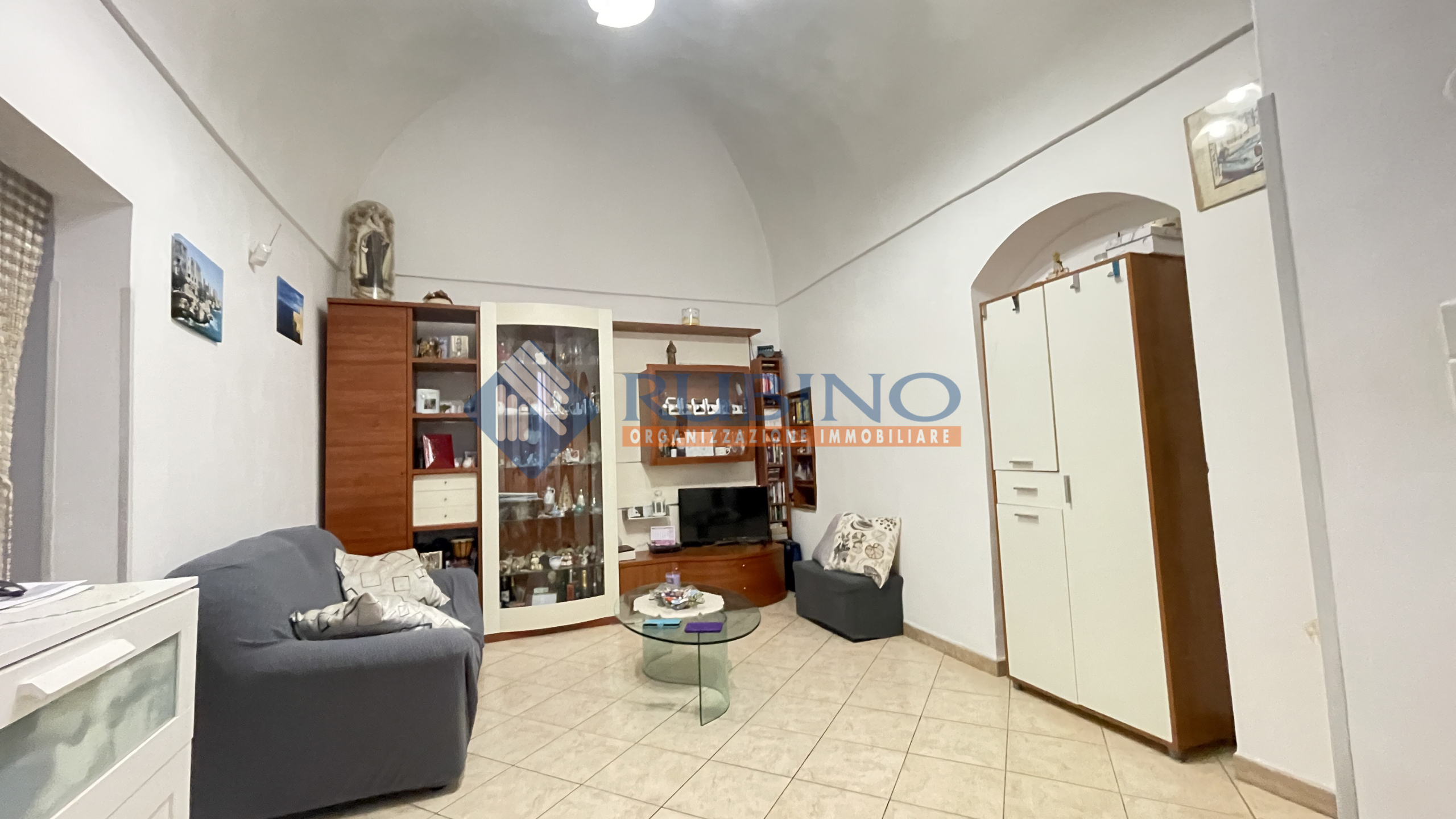 Casa indipendente con terrazzo